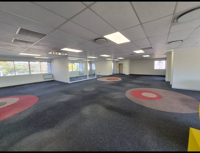 559M² OFFICE TO LET IN WOODMEAD
